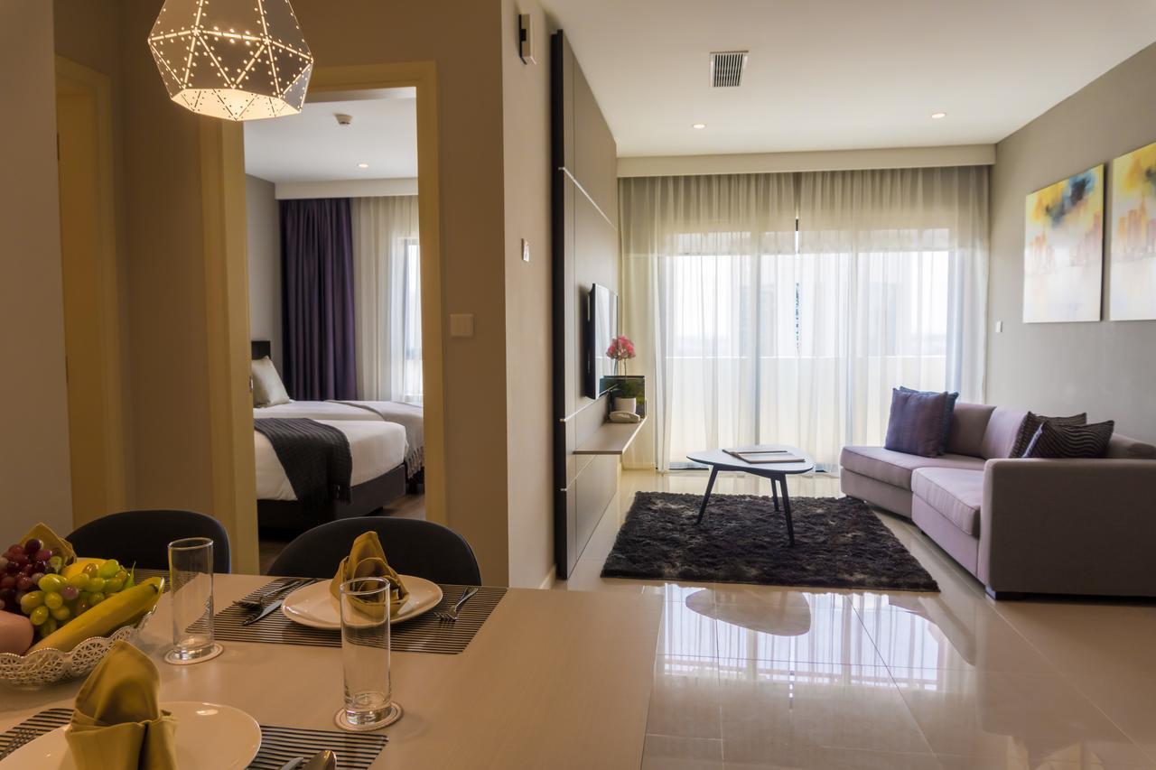 Suasana Suites Hotel Johor Bahru Ngoại thất bức ảnh